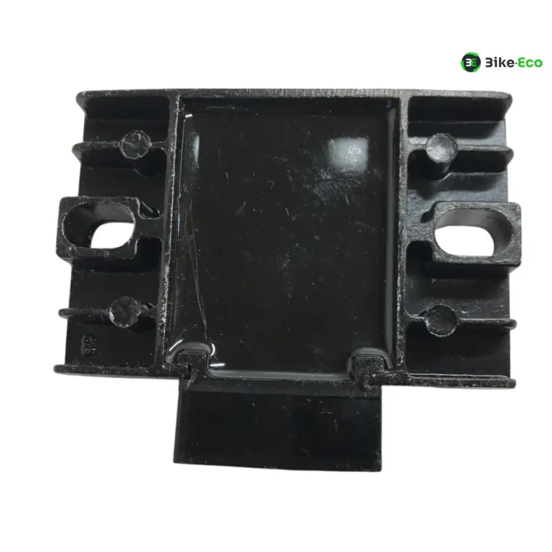 Regulateur charge batterie YAMAHA YBR 125 2005-2006