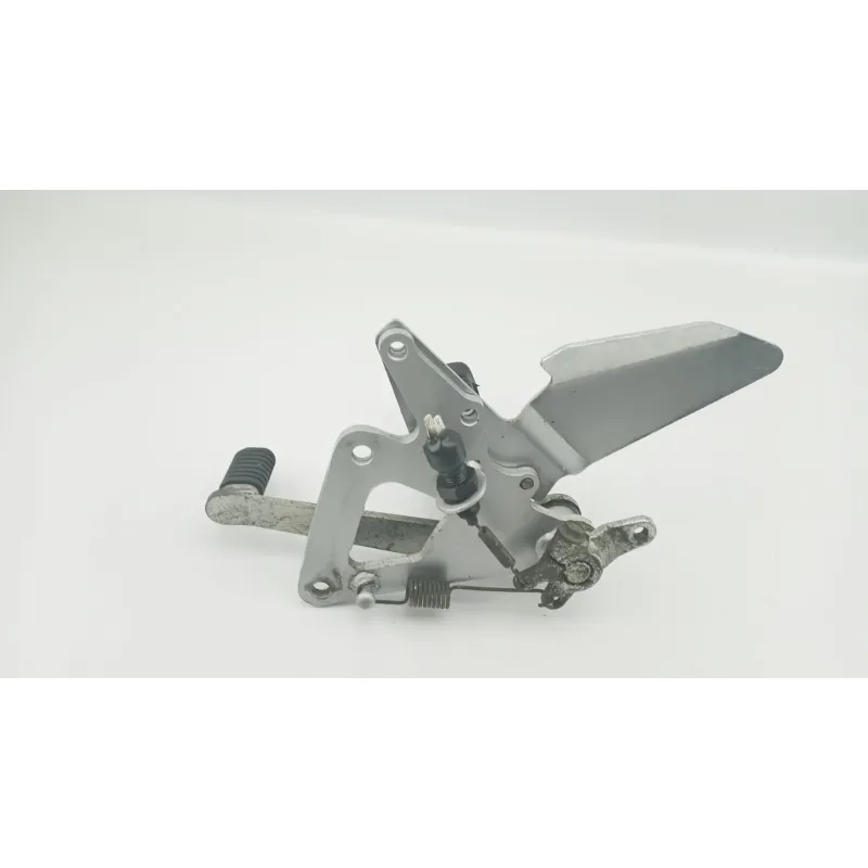Platine avant droite SUZUKI GS 500 2001 - 2002