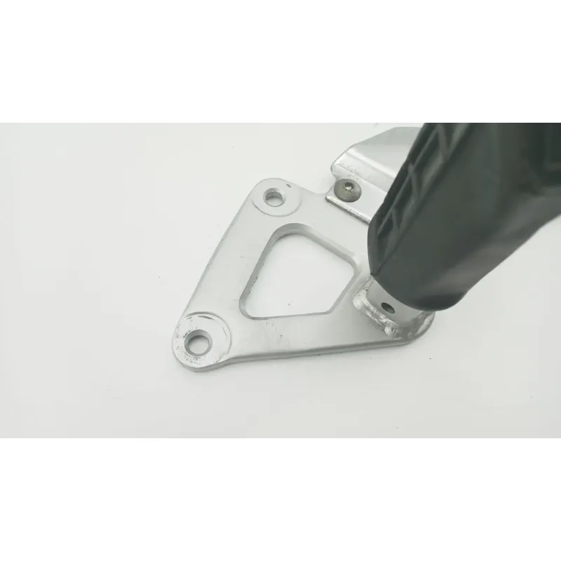 Platine avant gauche SUZUKI GS 500 2001 - 2002