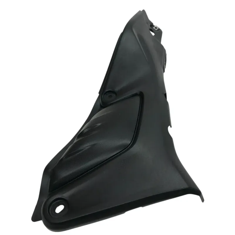 Cache carenage sous selle gauche YAMAHA MT 125 2021-2024
