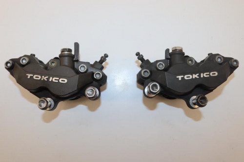 Etrier de frein avant SUZUKI 750 GSXR 2000 - 2003