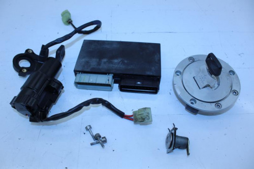 Jeu de serrure contacteur a cle code HONDA CB 900 HORNET 2001 - 2007