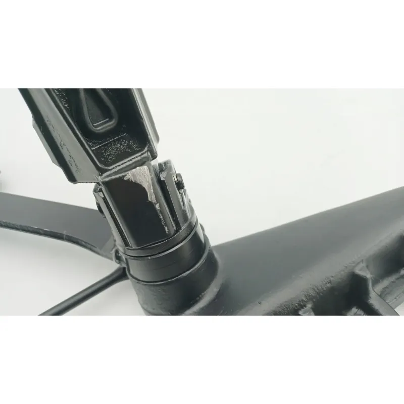 Platine avant gauche HYOSUNG BOBBER 125 2024 - 2025