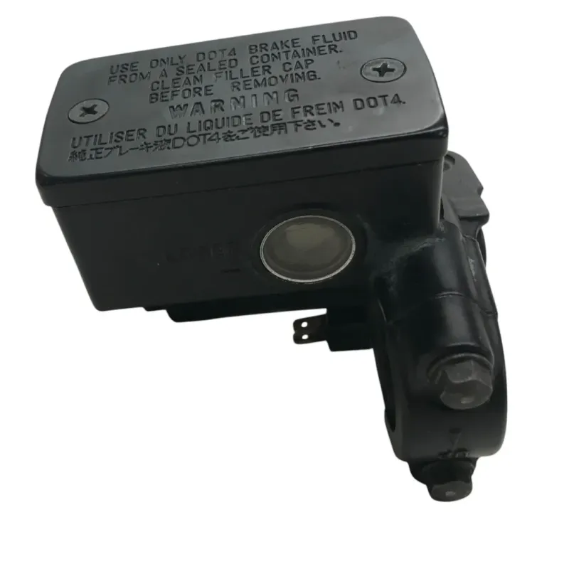 Maitre cylindre frein avant SUZUKI AN 650 2003-2012 BURGMAN