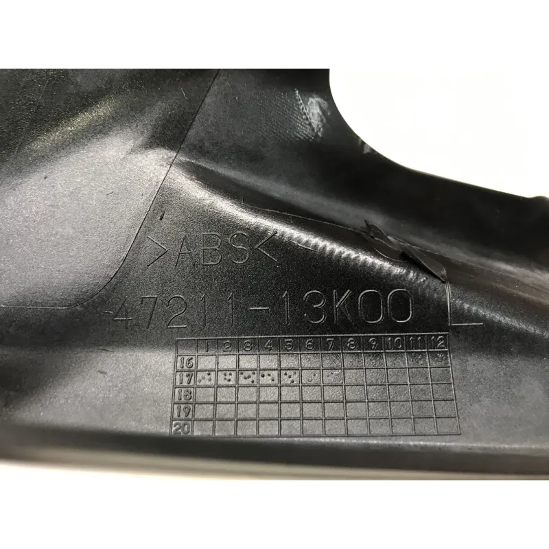 Cache carenage coque arriere gauche SUZUKI GSXS 750 2017-2021