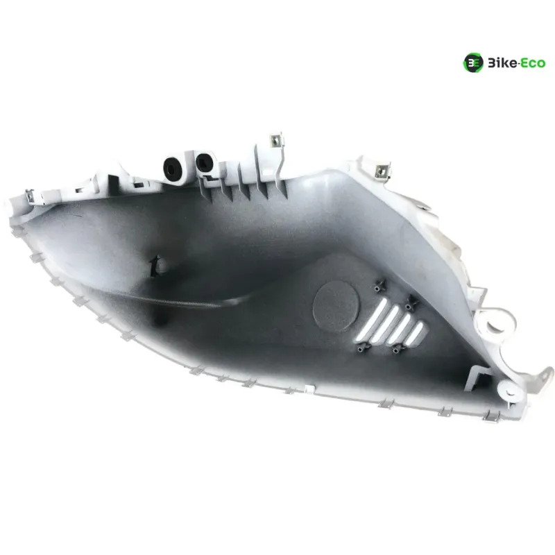 Cache reservoir droit YAMAHA YZF 700 2022-2024 R7