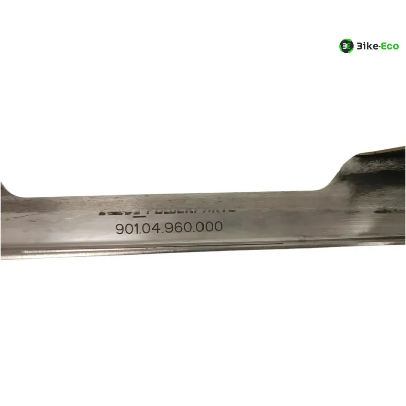 Cache chaine KTM DUKE 125 2011-2016