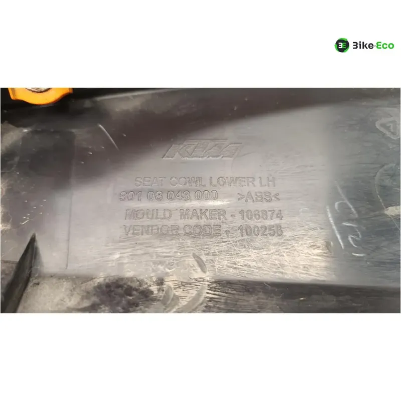 Cache carenage coque arriere gauche KTM DUKE 125 2011-2016