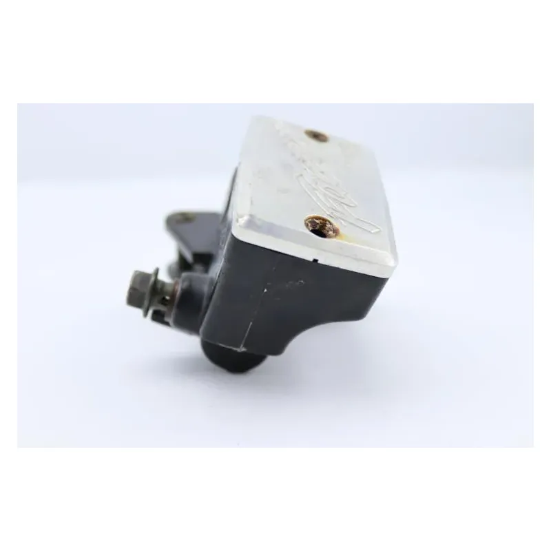 Maitre cylindre frein avant YAMAHA FZS 600 FAZER 1998 - 2001