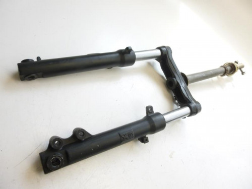 Fourche complete PEUGEOT KISBEE 50 16-17 4 T