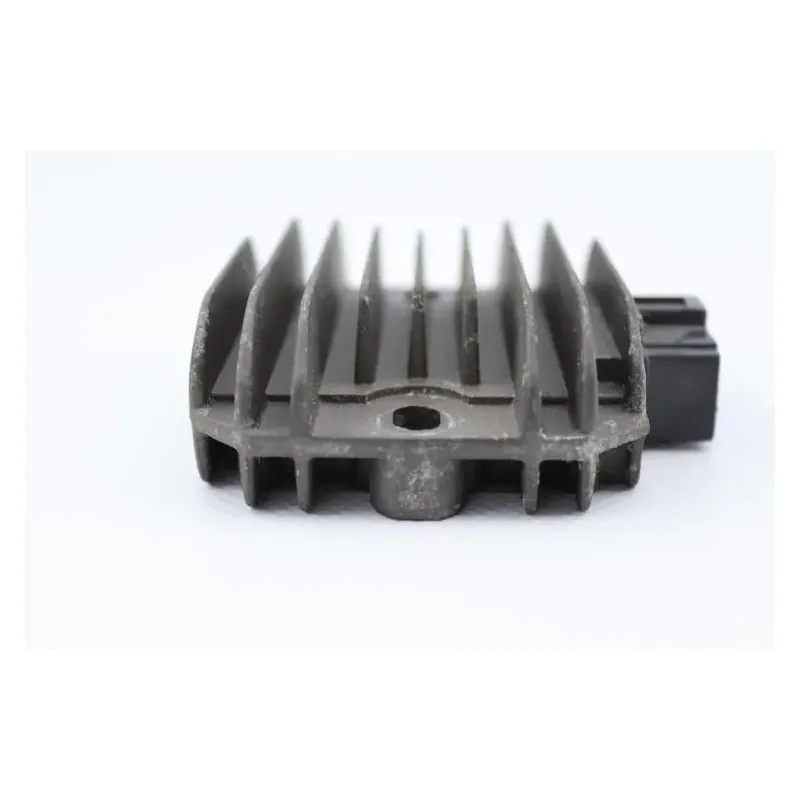 Regulateur charge batterie PIAGGIO VESPA LXV 125 2006 - 2009