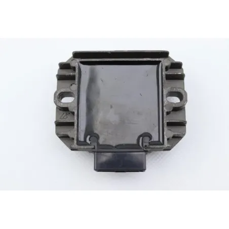 Regulateur charge batterie PIAGGIO VESPA LXV 125 2006 - 2009