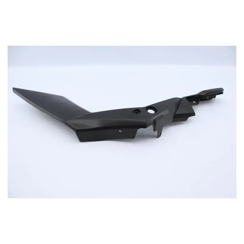 Cache sous selle gauche SUZUKI DL 650 VSTROM 2017 - 2024
