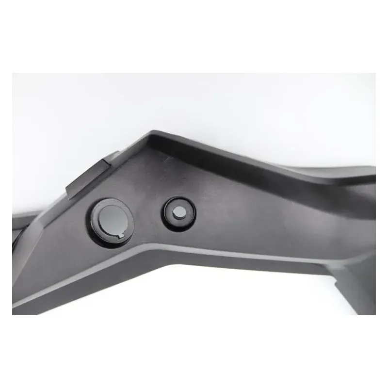 Cache sous selle gauche SUZUKI DL 650 VSTROM 2017 - 2024