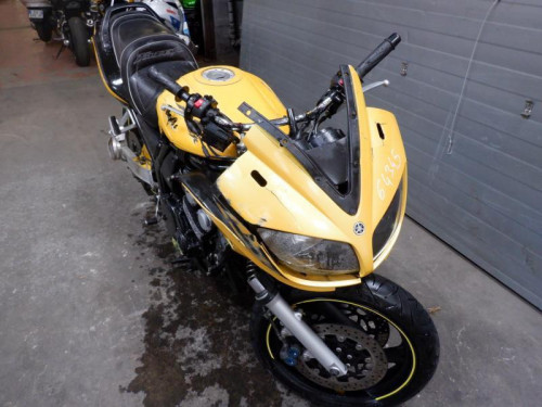 YAMAHA FZS 600 02-03 FAZER GT