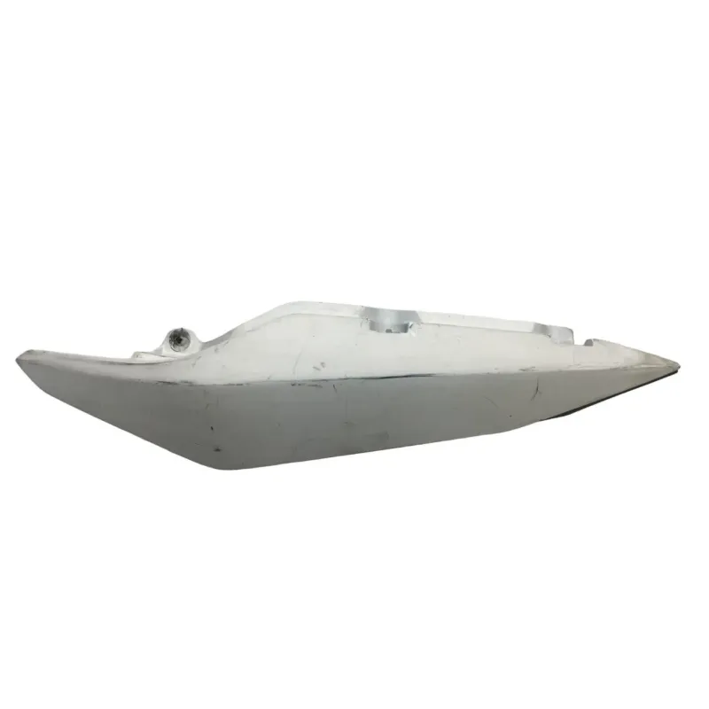 Cache carenage coque arriere gauche YAMAHA XJ6 N 600 2009-2011