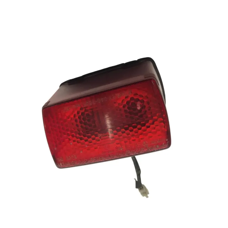 Feu arriere SUZUKI GS 500 E 1989-1996