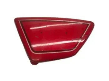 Cache carenage sous selle gauche SUZUKI GN 125 1982-1996