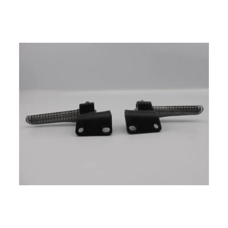 Repose pieds arriere droit PIAGGIO NRG POWER 50 2004 - 2017