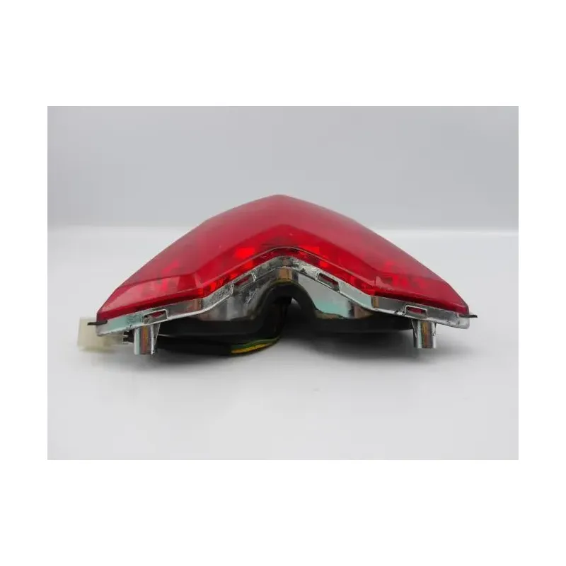 Feu arriere QUADRO D 350 2012 - 2013