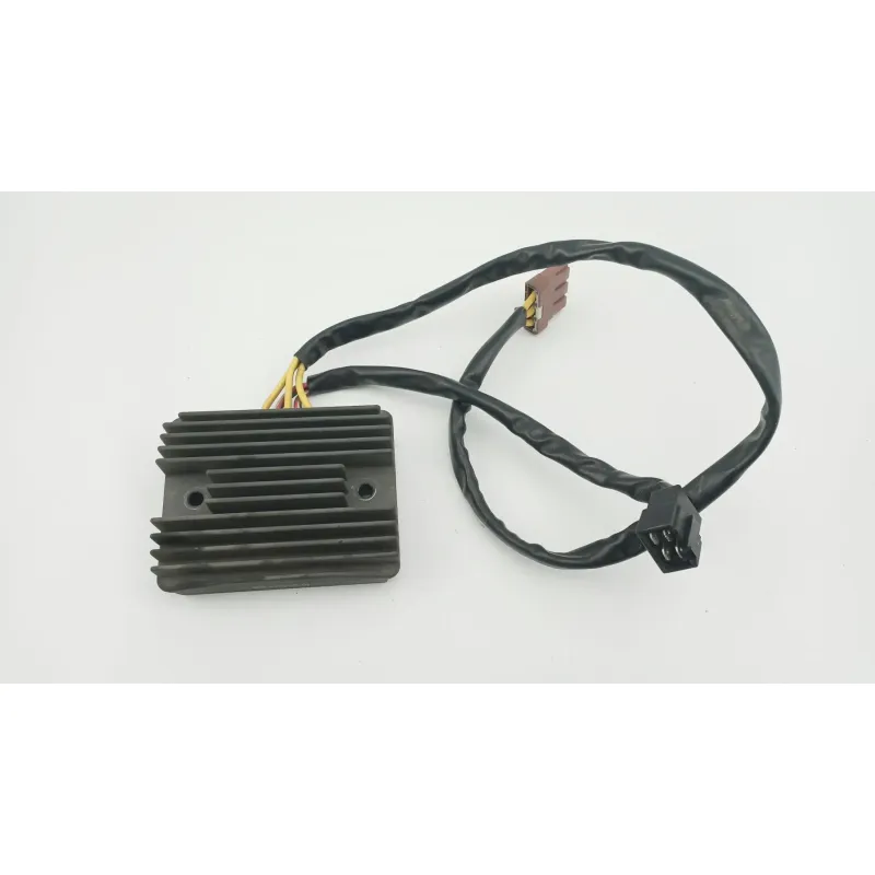 Regulateur charge batterie GILERA NEXUS 125 2008 - 2010