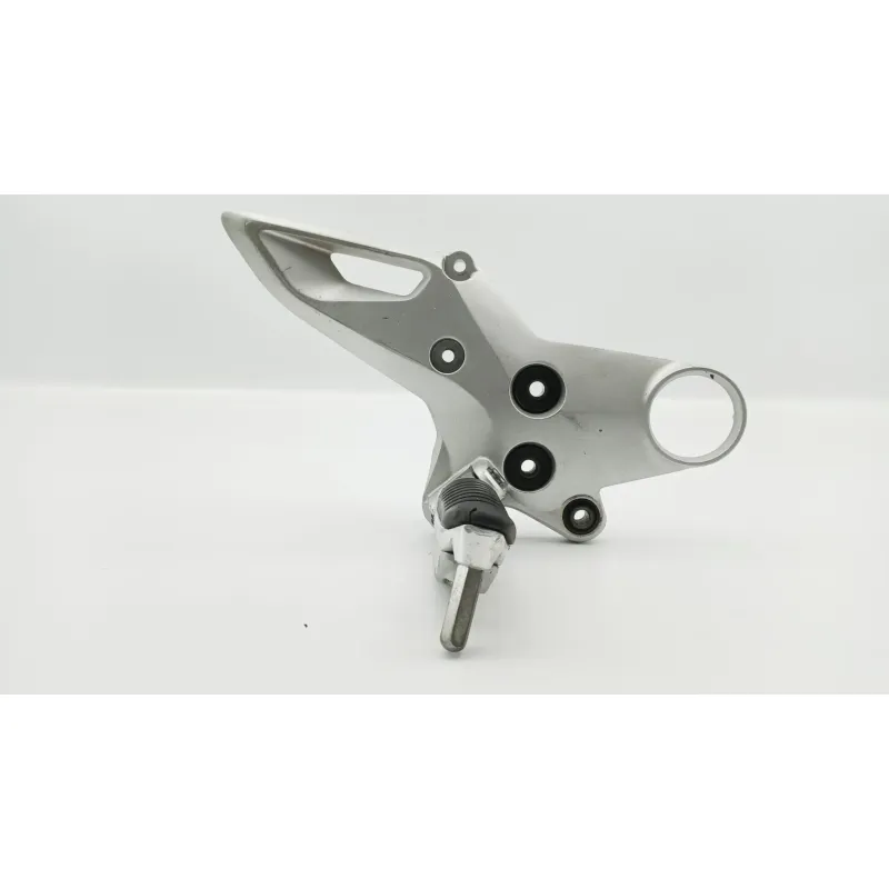 Platine avant droite SUZUKI GSX 1300 BKING 2007 - 2011