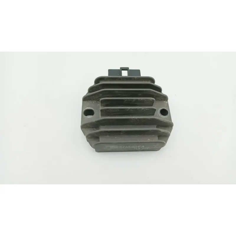 Regulateur charge batterie YAMAHA YZF 125 R 2008 - 2013