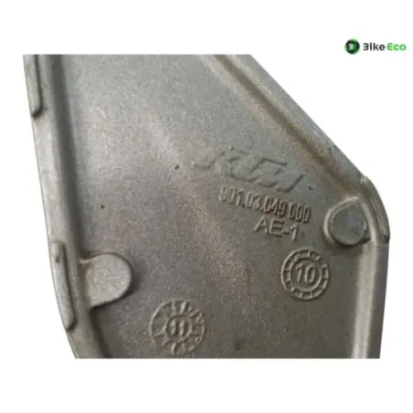 Platine et repose pieds arriere droit KTM DUKE 125 2011-2016