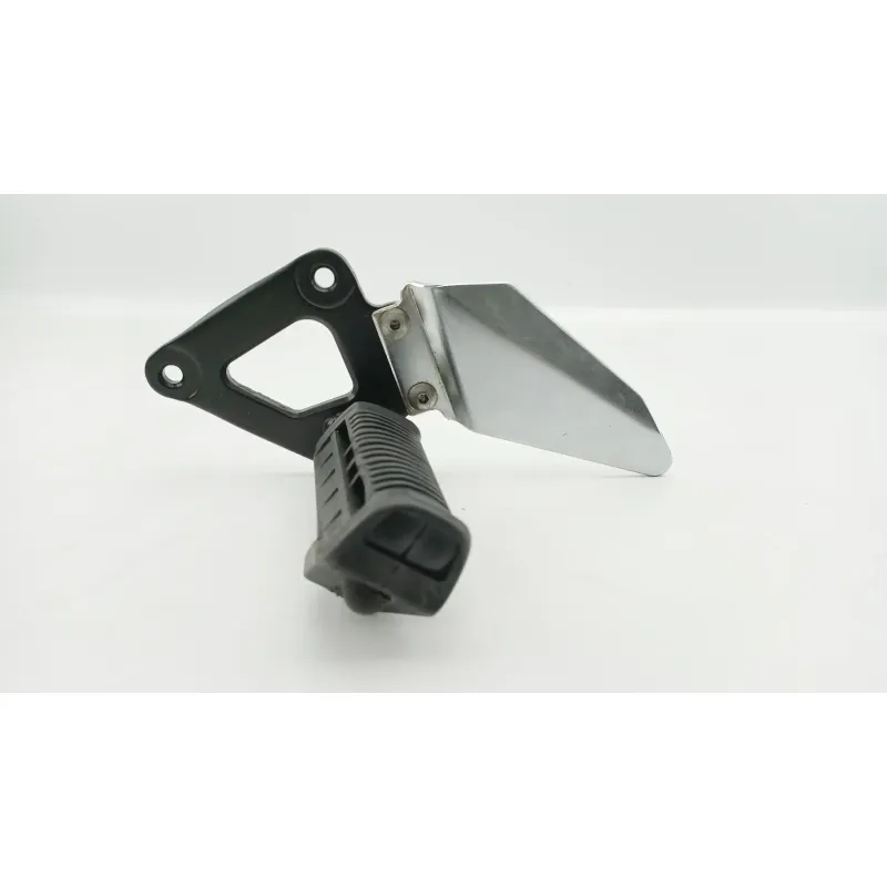 Platine avant gauche SUZUKI GS 500 2003 - 2006