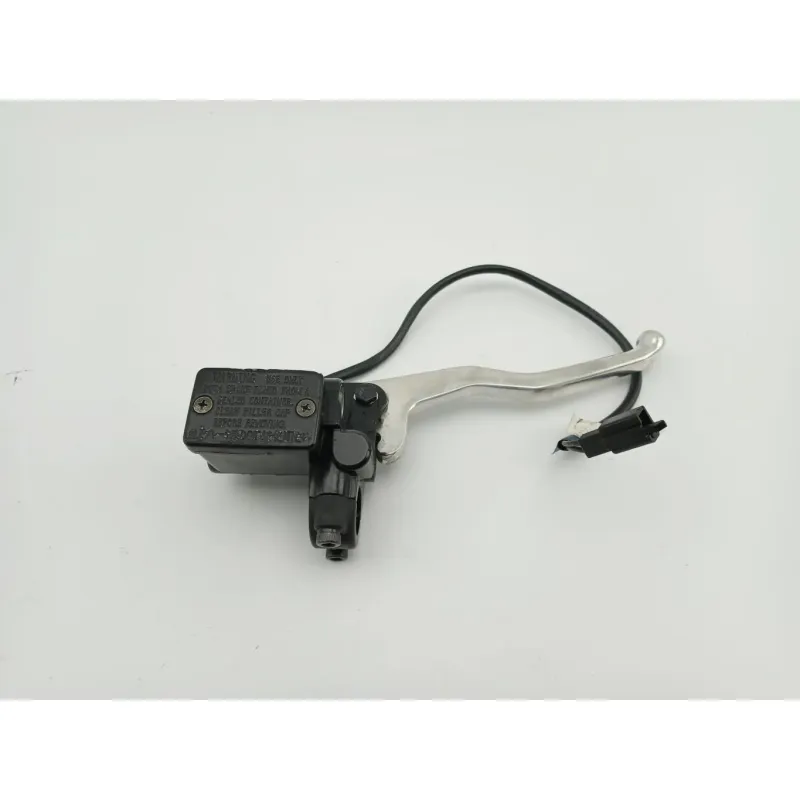 Maitre cylindre frein avant YAMAHA CW 125 BWS 2010 - 2013