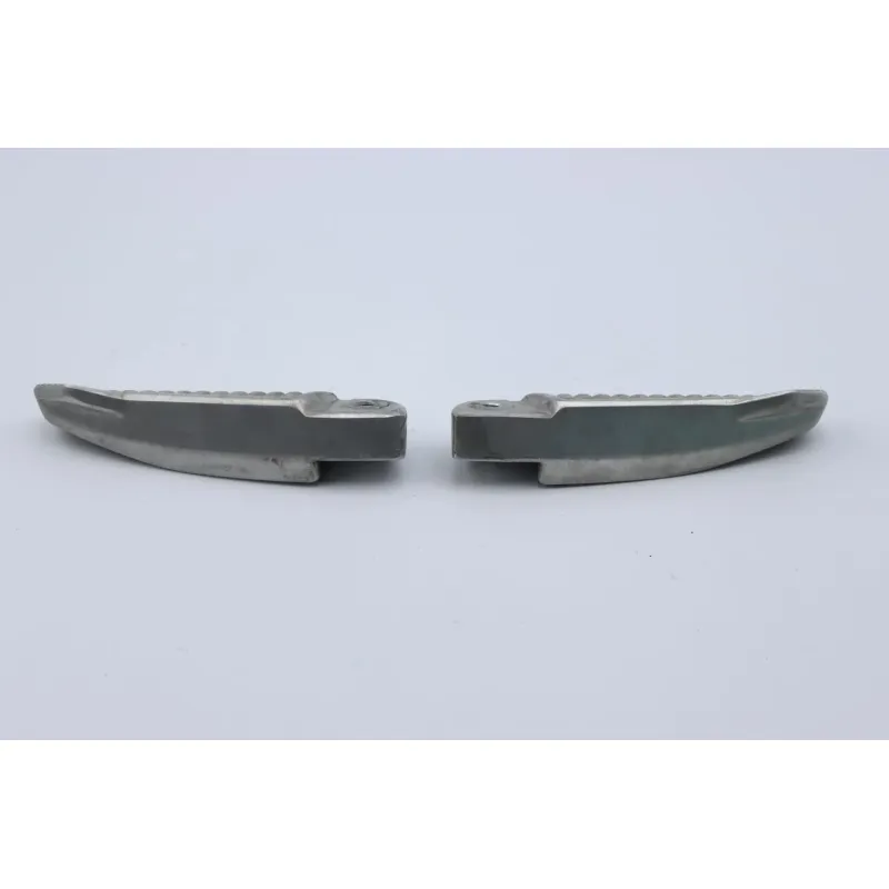 Repose pieds arriere droit HONDA ADV 350 ABS 2022 - 2024