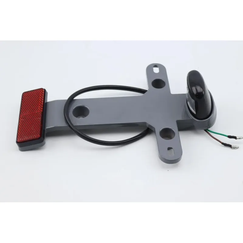 Support de plaque et eclairage EASY WATTS E RETRO 125 MAX ELECTRIQUE 2021 - 2024