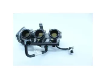 Rampe d'injection MV AGUSTA BRUTALE 800 2013 - 2015