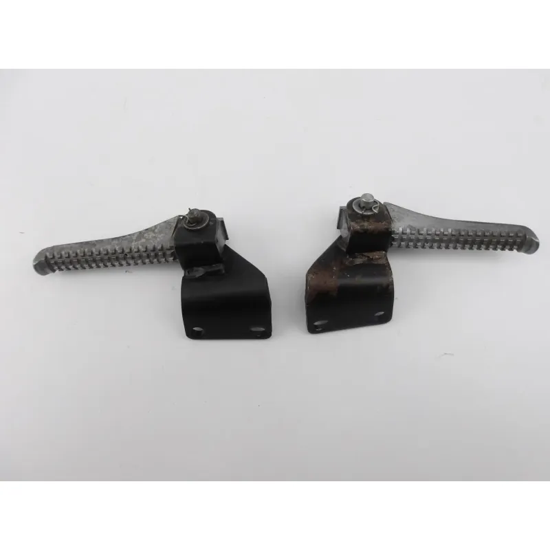 Repose pieds arriere droit PIAGGIO NRG POWER 50 2004 - 2017