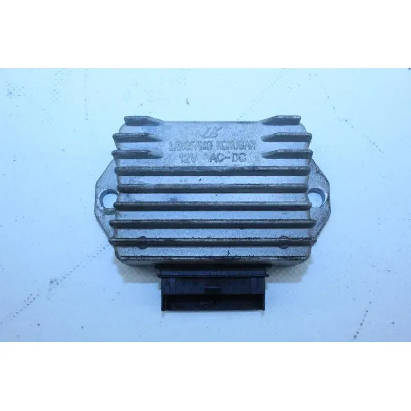 Regulateur charge batterie PIAGGIO ZIP 50 2011 - 2013