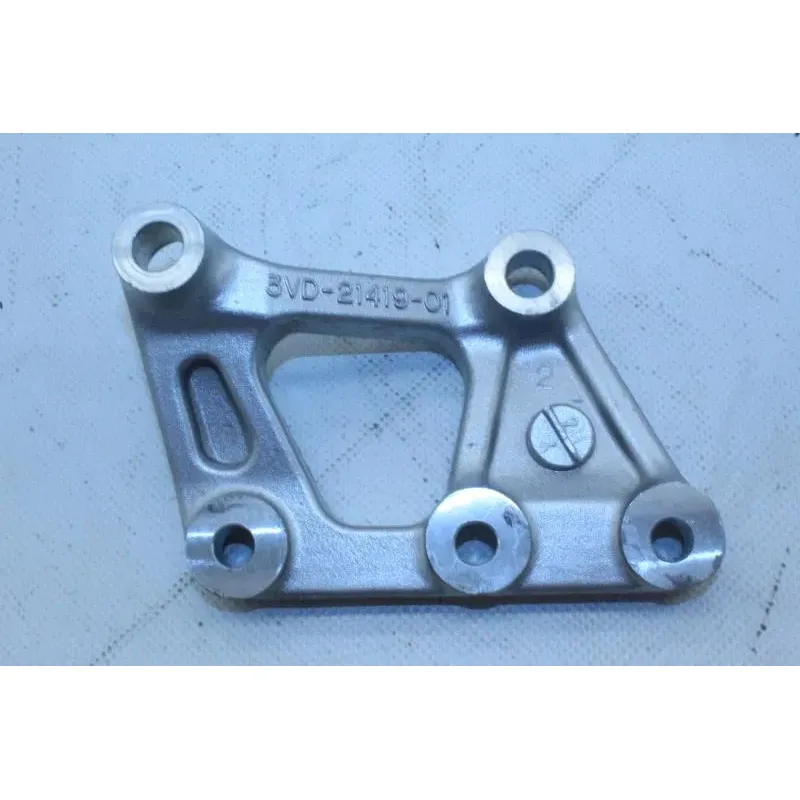 Support moteur droit YAMAHA TDM 850 1991 - 1995