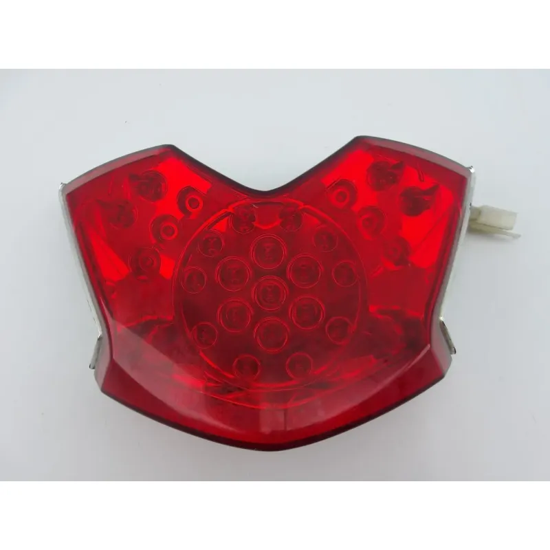 Feu arriere QUADRO D 350 2012 - 2013