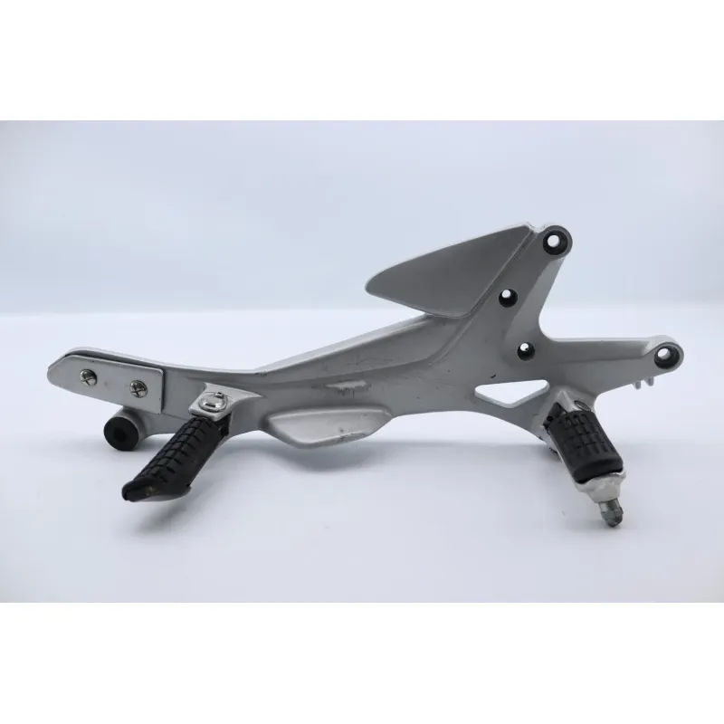 Platine avant droite HONDA CBF 500 2004 - 2007