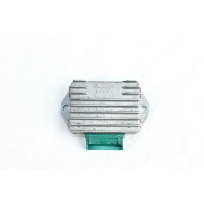 Regulateur charge batterie PIAGGIO ZIP 50 2008 - 2012