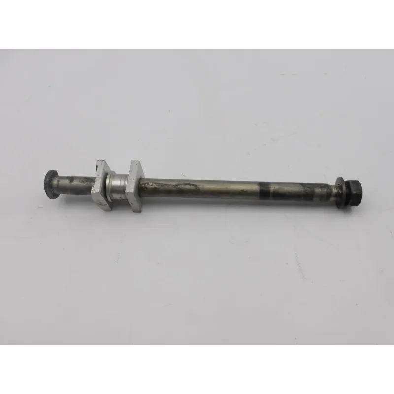 Axe de roue arriere TRIUMPH TIGER 1050 2007 - 2012
