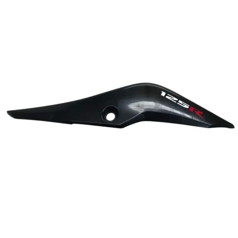 Cache carenage coque arriere droit HONDA CBR 125 R 2011-2016