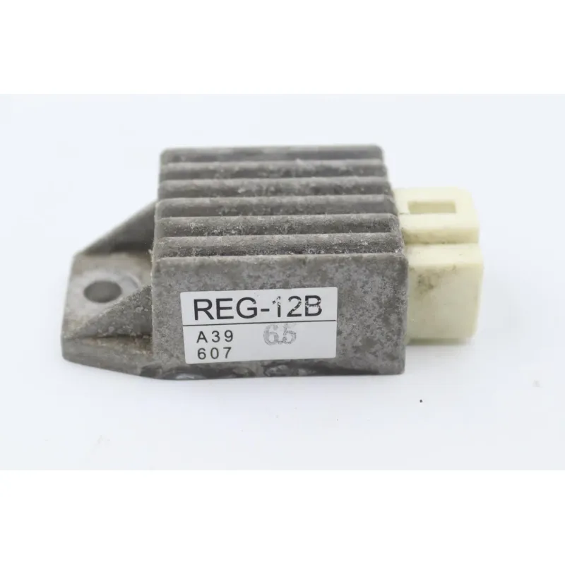 Regulateur charge batterie SYM MIO 100 2006 - 2016