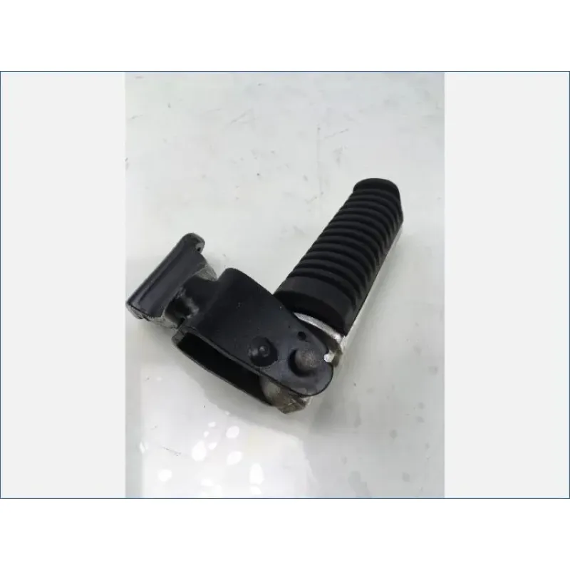 Repose pieds arriere gauche YAMAHA X-MAX 125 06-09