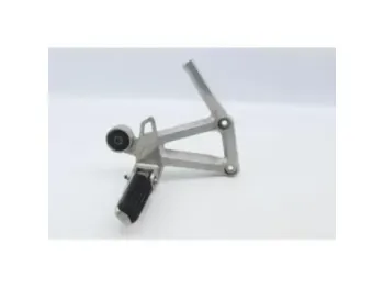 Platine arriere droite YAMAHA FZS 600 FAZER 2002 - 2003