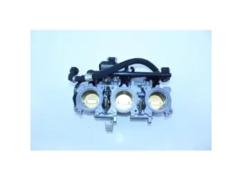 Rampe d'injection TRIUMPH STREET TRIPLE 675 2011 - 2012
