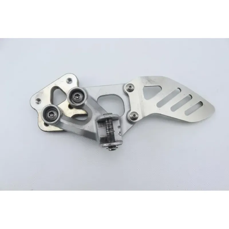 Platine avant gauche SUZUKI GSXR 600 2006 - 2007