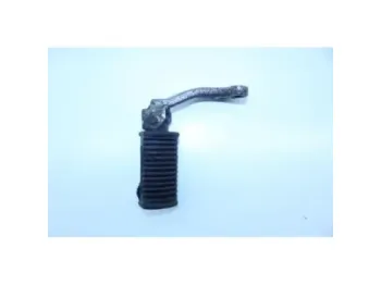 Repose pieds avant gauche SUZUKI GN 125 1982 - 1999