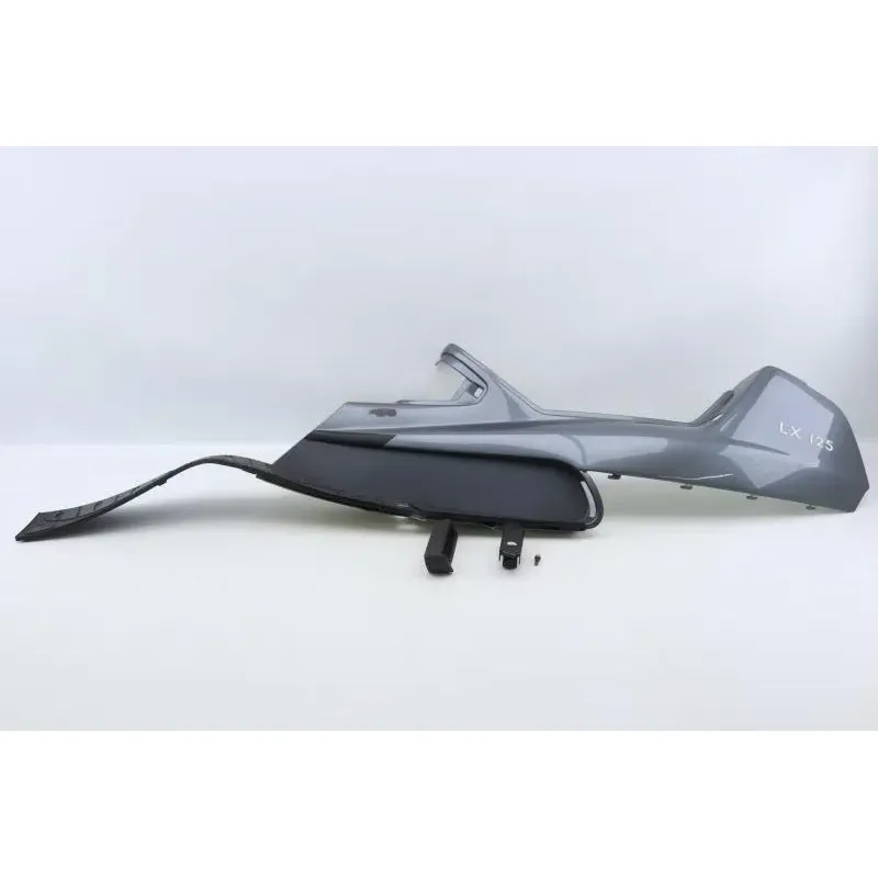 Coque arriere gauche PIAGGIO VESPA LX 125 1998 - 2000