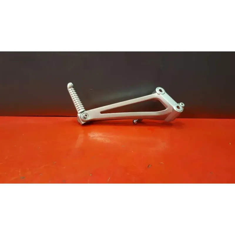 Platine arriere droite YAMAHA R1 2009 - 2014