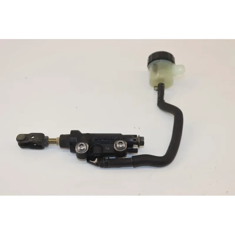 Maitre cylindre frein arriere YAMAHA FZ6 600 N 2004 - 2006